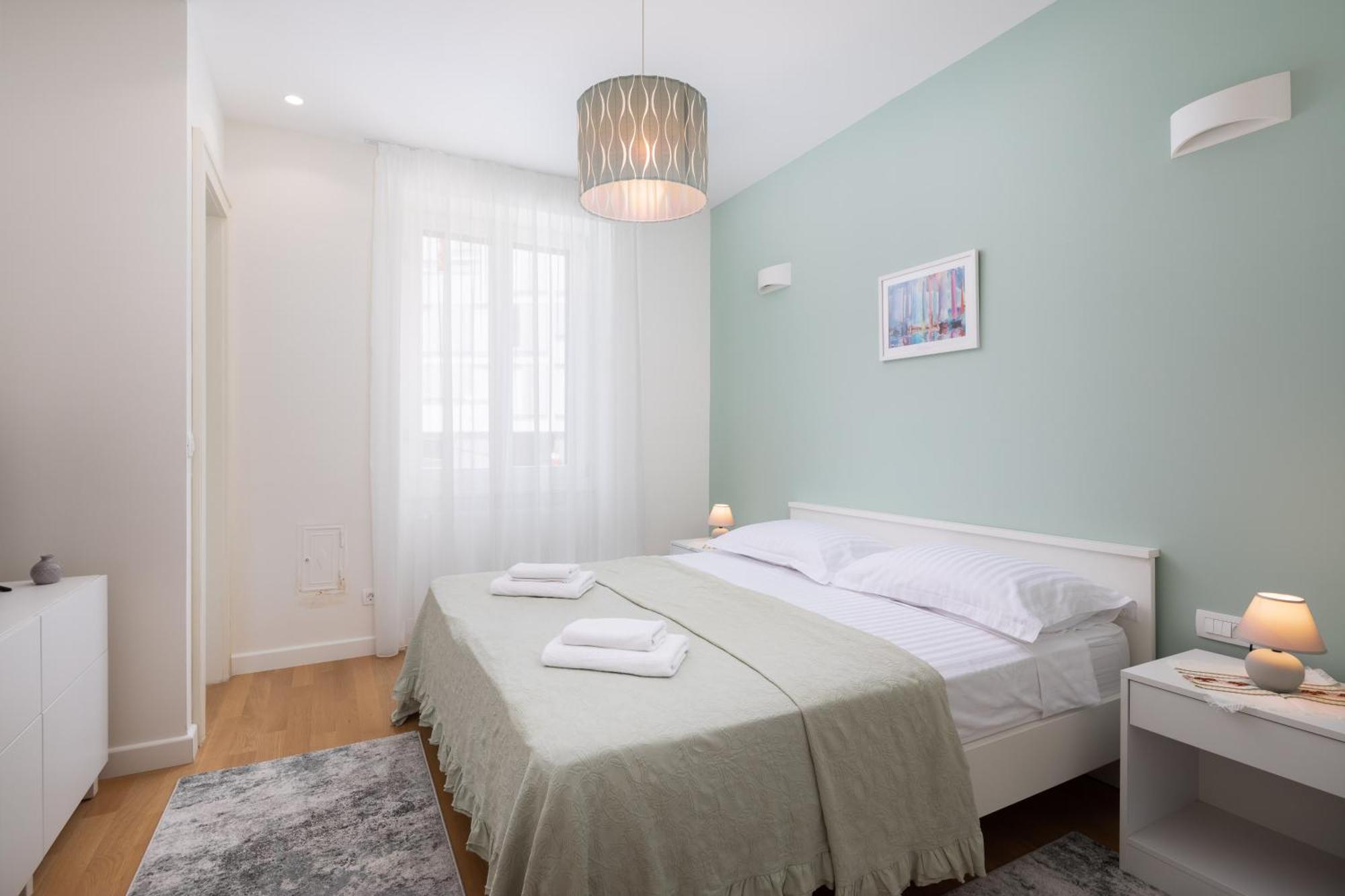 Apartment More Deluxe Сплит Экстерьер фото