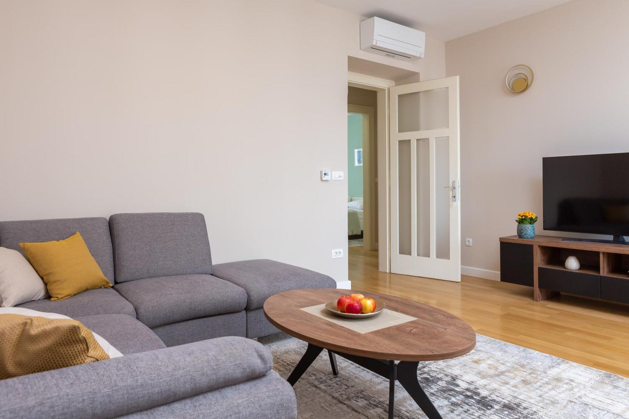 Apartment More Deluxe Сплит Экстерьер фото