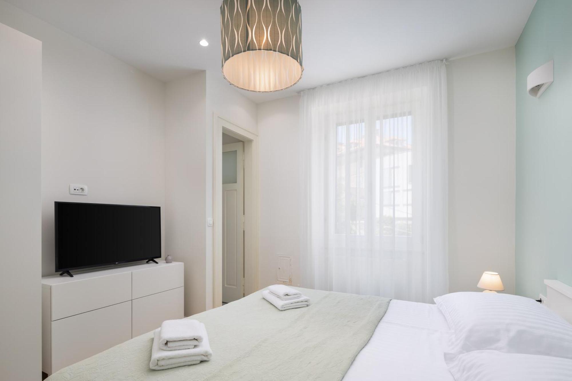 Apartment More Deluxe Сплит Экстерьер фото
