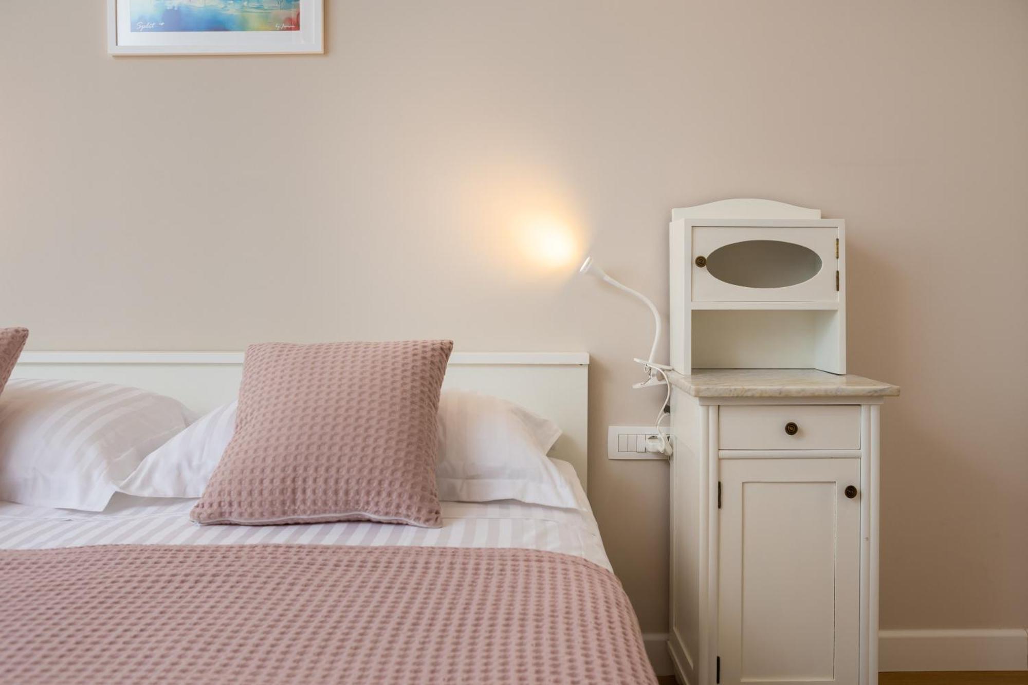 Apartment More Deluxe Сплит Экстерьер фото